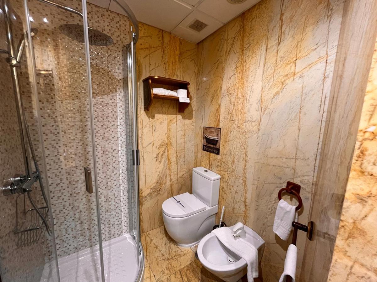 Hotel Microtel Placentinos Salamanca Eksteriør bilde