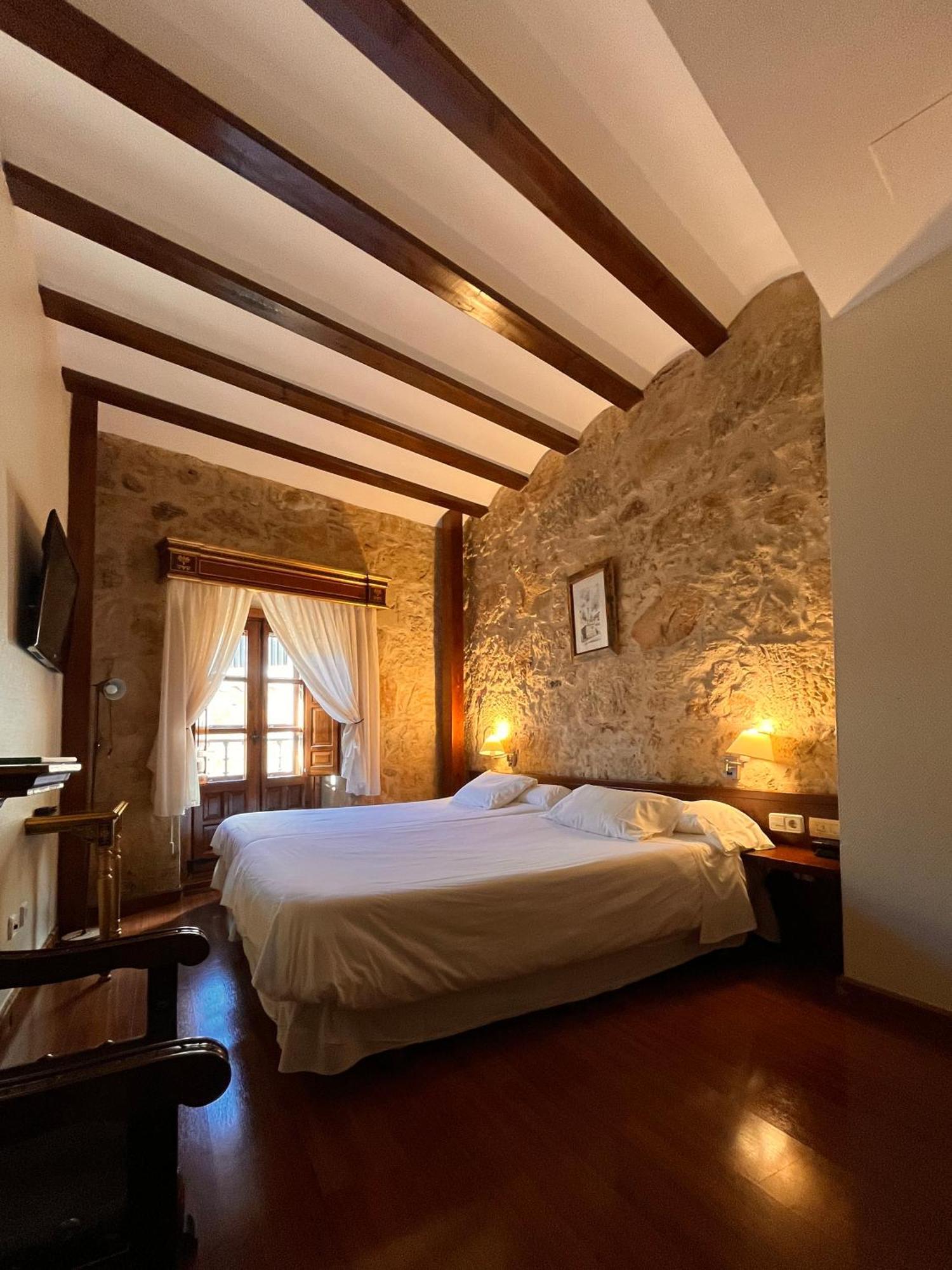 Hotel Microtel Placentinos Salamanca Eksteriør bilde