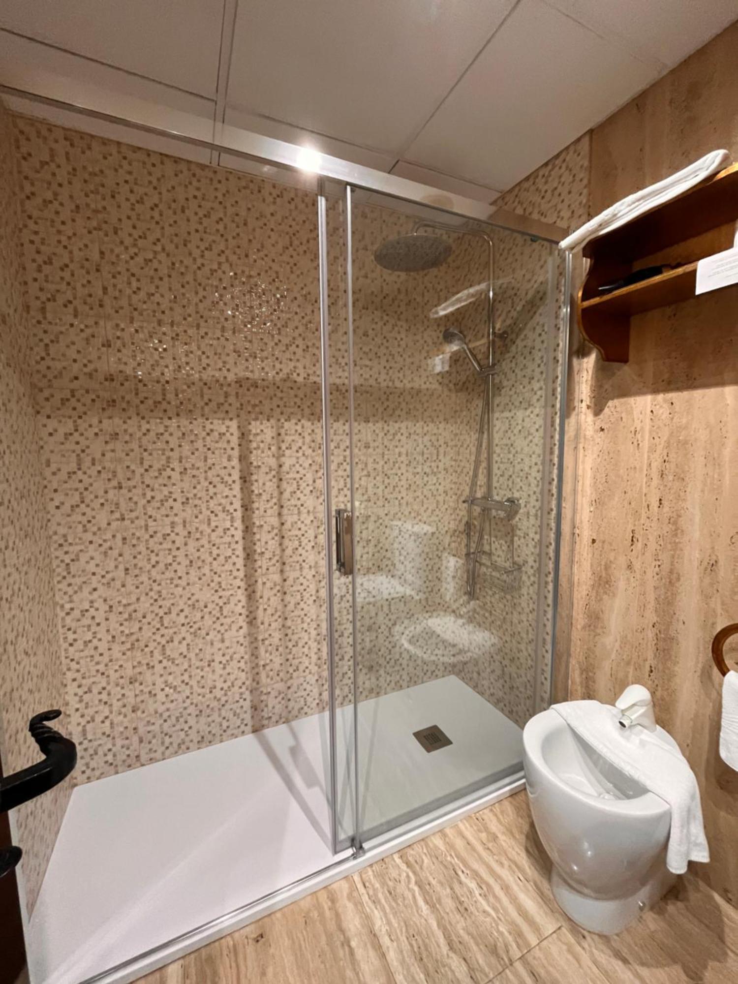 Hotel Microtel Placentinos Salamanca Eksteriør bilde