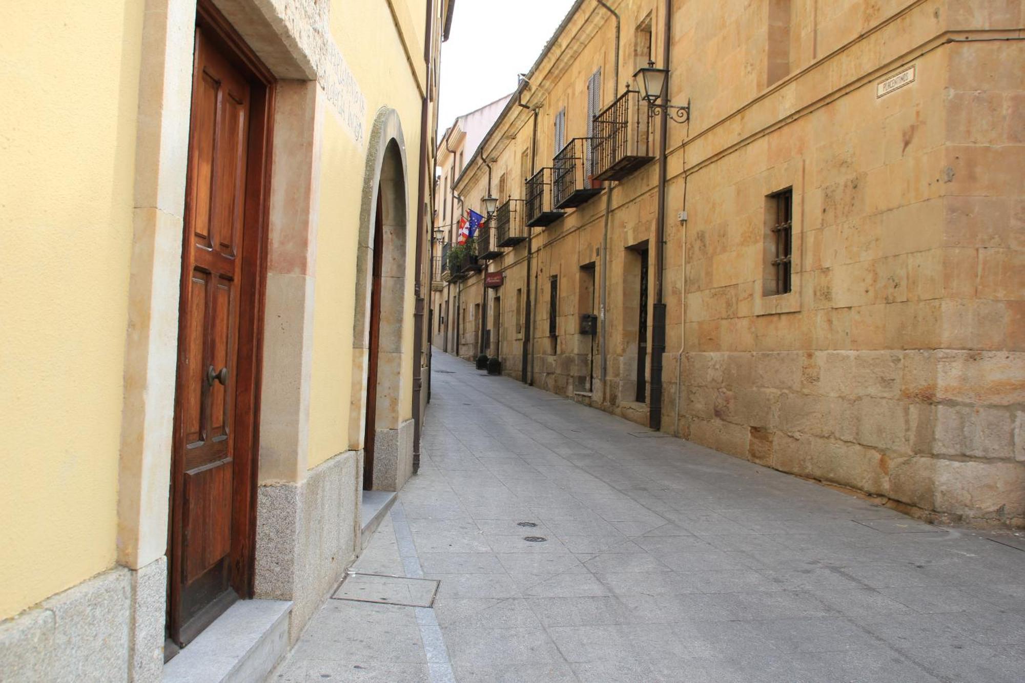 Hotel Microtel Placentinos Salamanca Eksteriør bilde