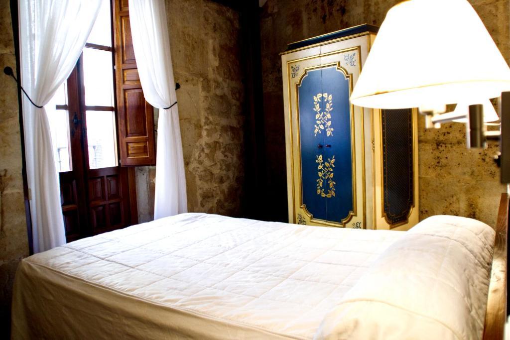Hotel Microtel Placentinos Salamanca Eksteriør bilde