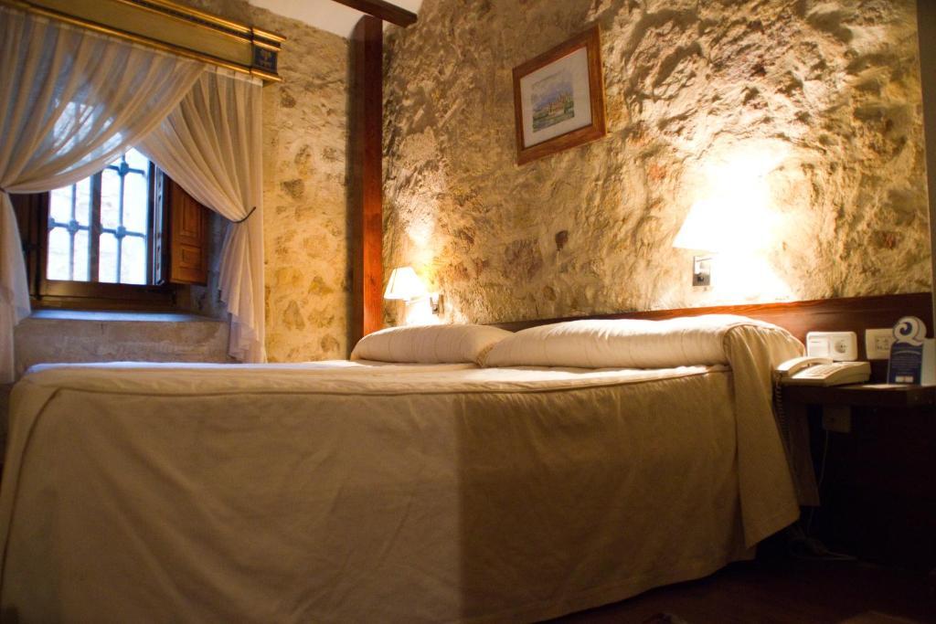 Hotel Microtel Placentinos Salamanca Eksteriør bilde