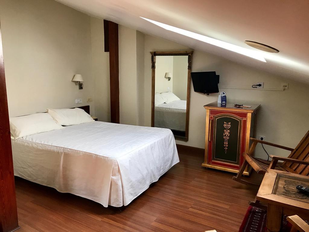Hotel Microtel Placentinos Salamanca Eksteriør bilde